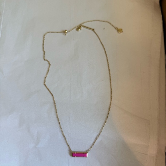 Kendra Scott- Leanor Bar Bright Pink Magenta Pendant, EUC - Picture 2 of 6